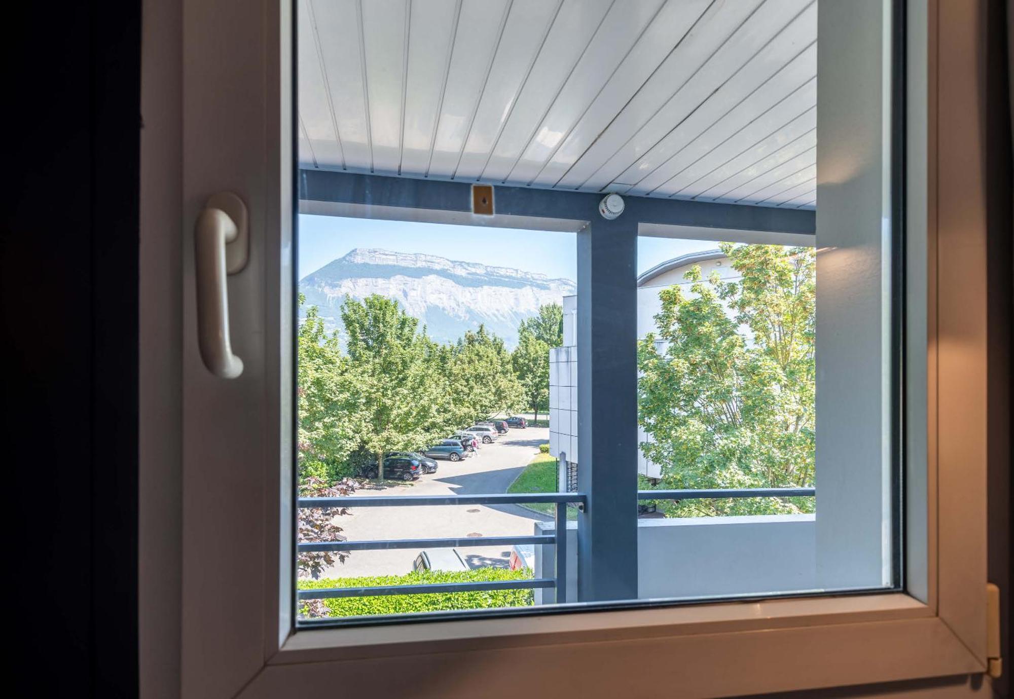 B&B Hotel Grenoble Universite 1 제이르 외부 사진